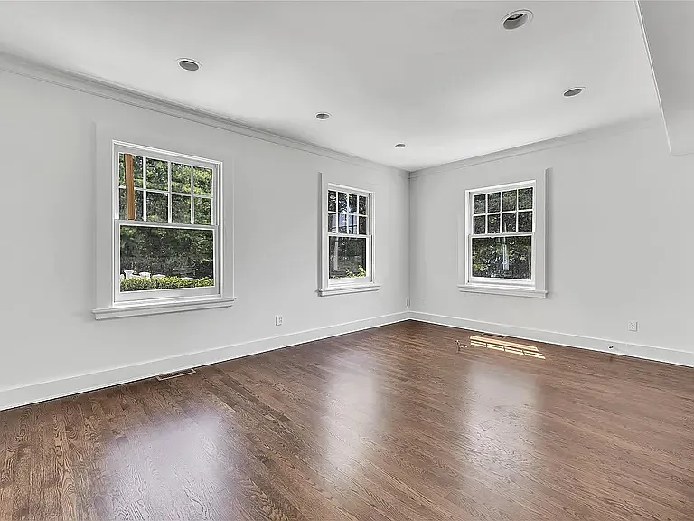 159 E Shore Rd — Photo 24