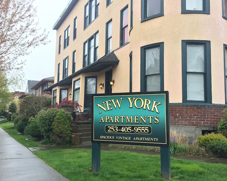 Corner of North 4th and G Street