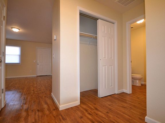 5th image of 216 W Auburn St APT D