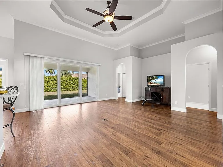 9882 El Greco Cir — Photo 8