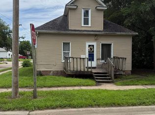 448 Cherry St, Waterloo, IA 50703