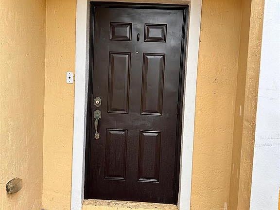 5th image of 1721 SW 81st Ter