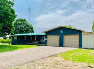 65655 48th Ave, Hartford, MI