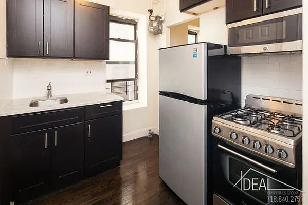 Rented by Ideal Properties Group | media 3