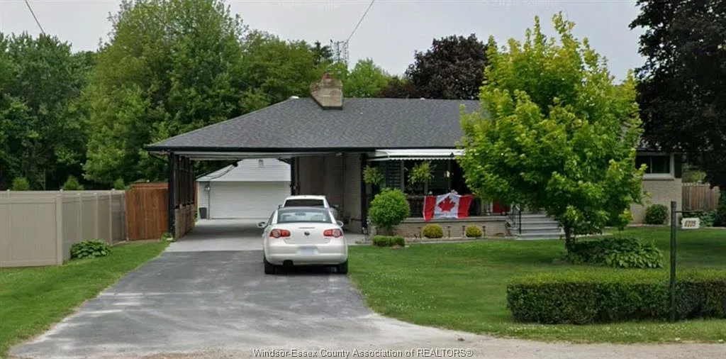 3 bed, $2,900 — Photo 1