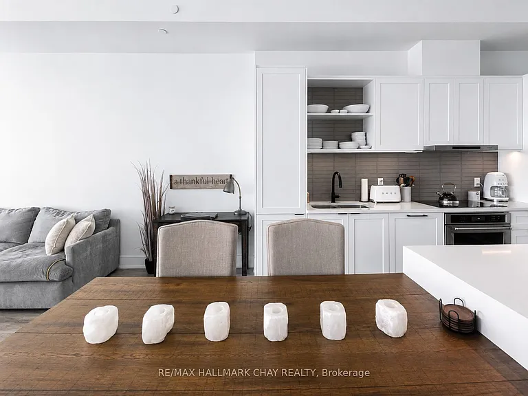 185 Dunlop St E #Penthouse 04 — Photo 11