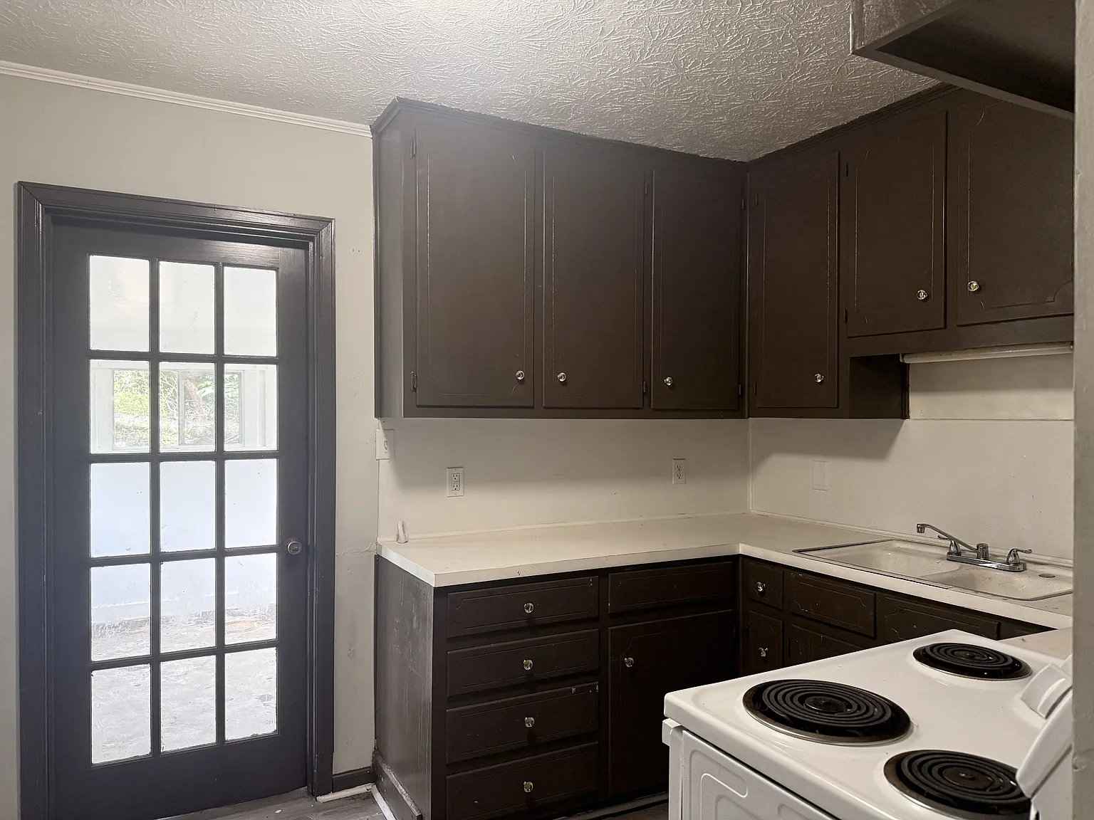 2 bed, 1.0 bath, 792 sqft, $900 — Photo 4