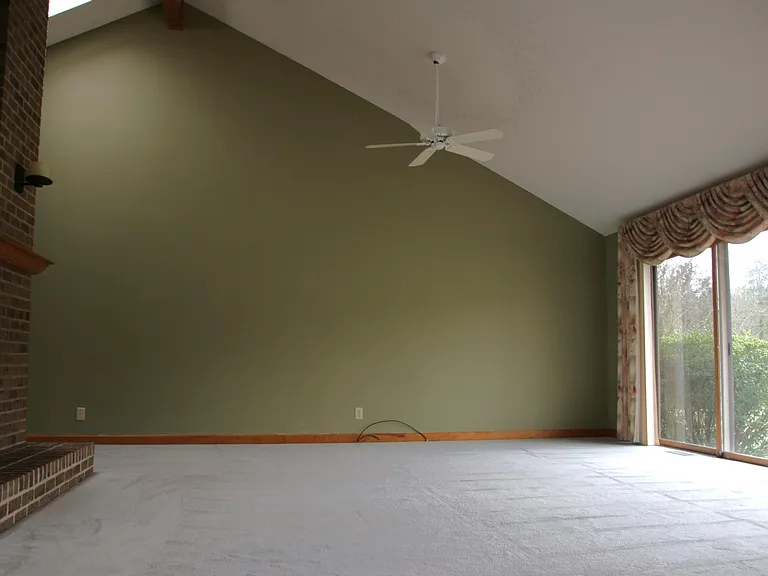 7925 Ragan Rd — Photo 3