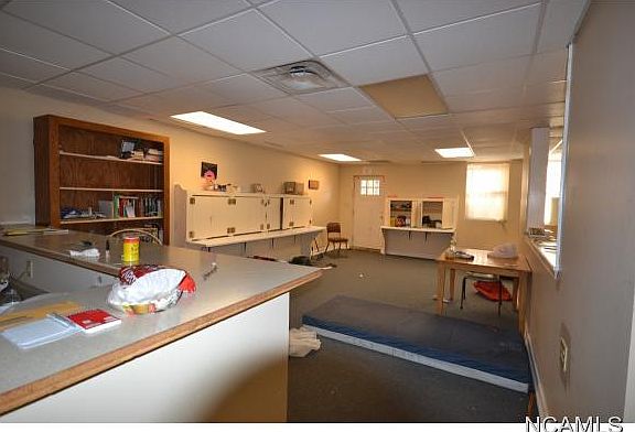 5th image of 579 Bagwell Way