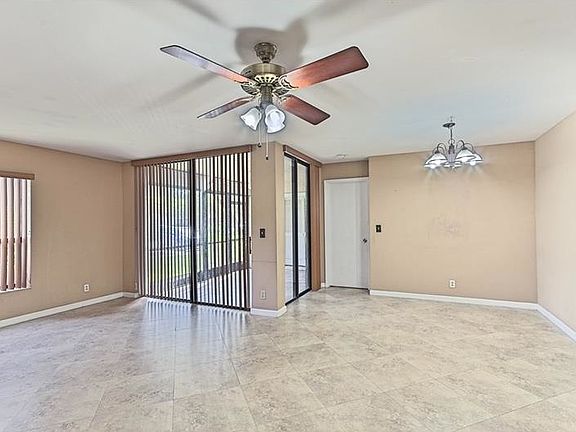 3rd image of 2678 Carambola Cir N