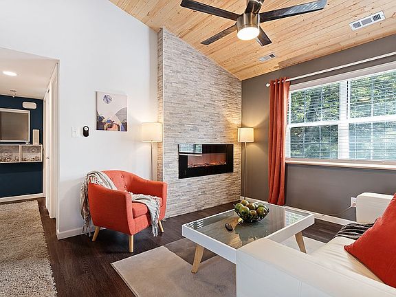 3rd image of 8877 Flamingo Ct