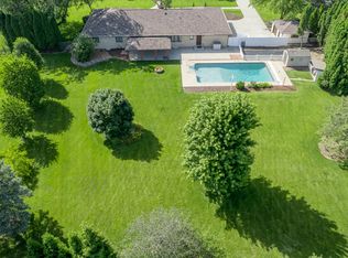 5794 E 107th Pl, Winfield, IN 46307