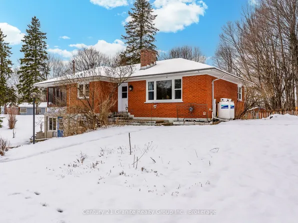 1523 County Road 21 Rd, Minden Hills, ON K0M 2K0