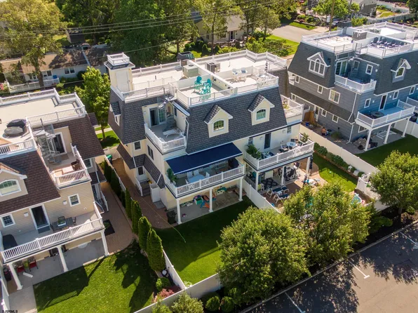 119 Pleasant Ave, Somers Point, NJ 08244