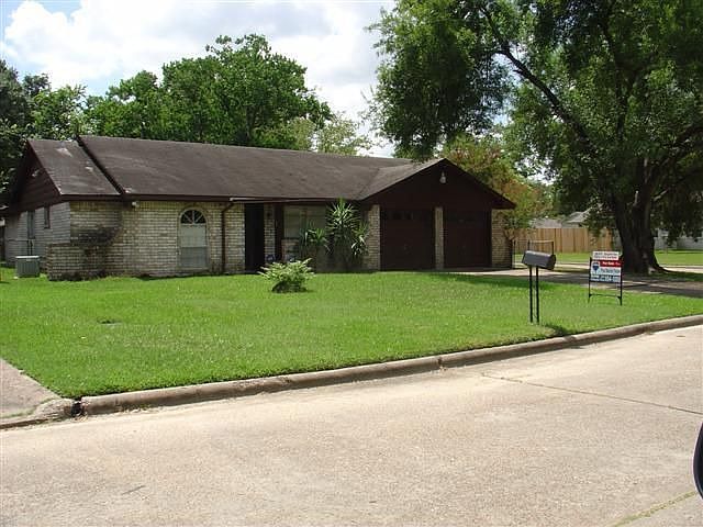 1st image of 6375 French Chateau Dr