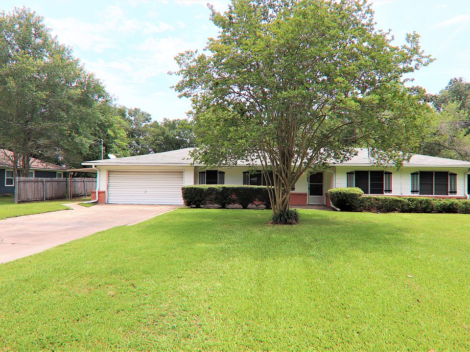 1st image of 880 Morning Glory Dr