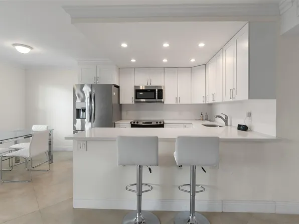 3057 Newport #3057, Deerfield Beach, FL 33442