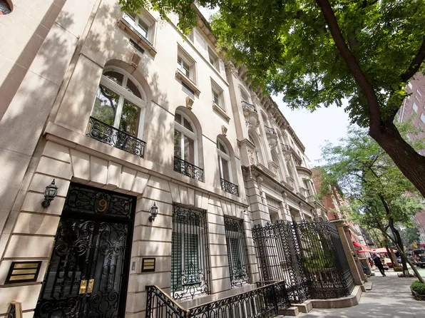 9 East 62nd Street image 22 of 23