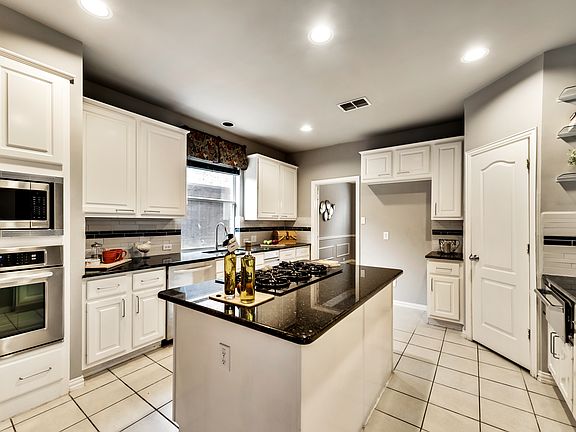 5th image of 4633 Spencer Dr