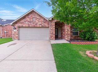 893 Oarlock Dr, Crowley, TX 76036