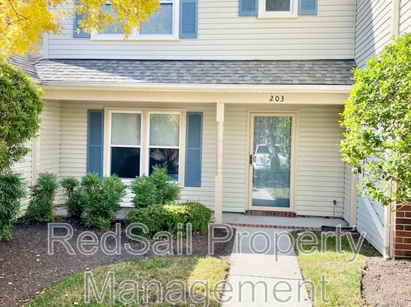 203 Alder Wood Dr, Hampton, VA 23666