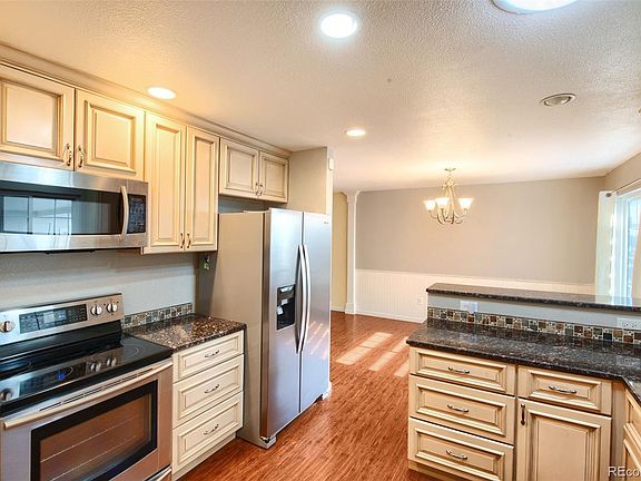 4th image of 2451 E Geddes Avenue