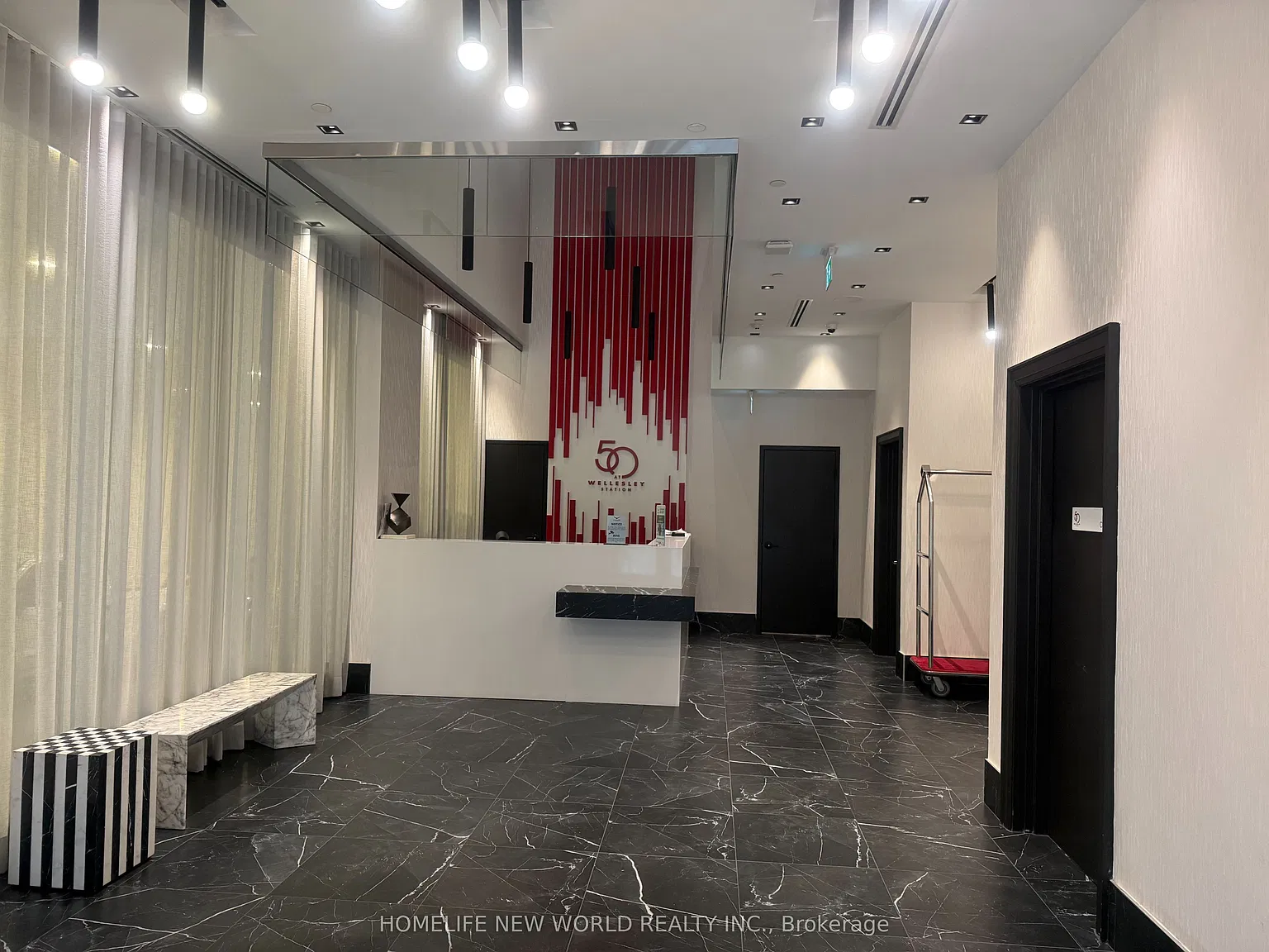2 bed, $2,900 — Photo 1