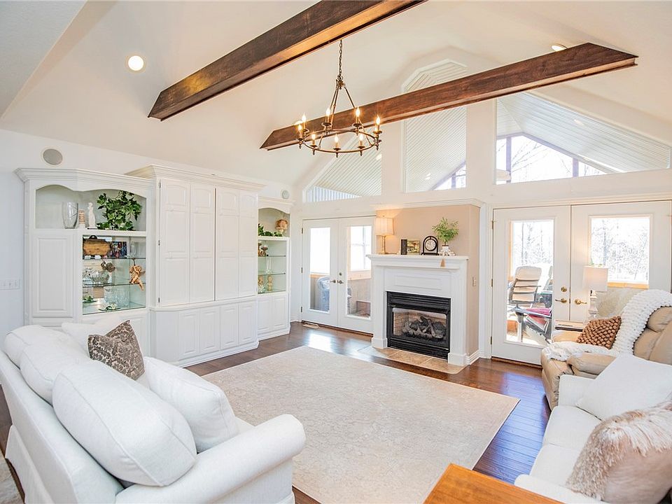 1st image of 2 Grace Ln