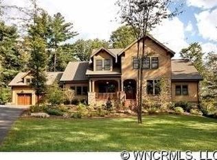 7 Beadle Ln, Asheville, NC 28803