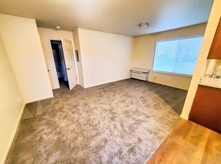 4200 Manzanita Ave APT 23, Carmichael, CA 95608