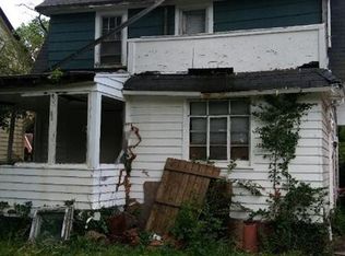 1005 Pembrook Rd, Cleveland Heights, OH 44121