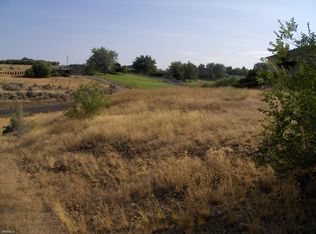 Nna Zier Rd, Yakima, WA 98908