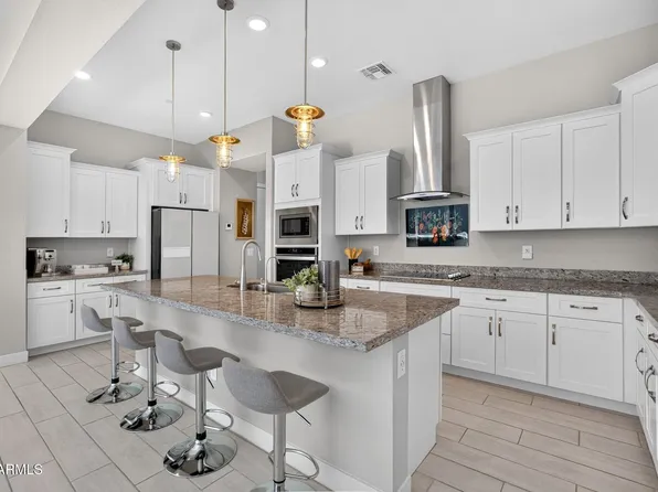 4131 E AUGUSTA Avenue, Chandler, AZ 85249