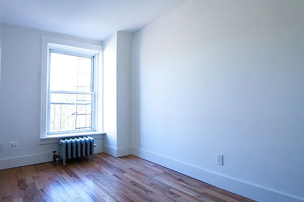 Rented by Realty Collective | media 27