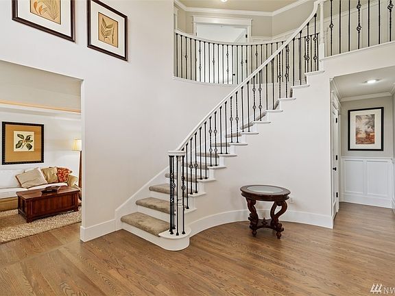 Front Entry. Living Room to left.