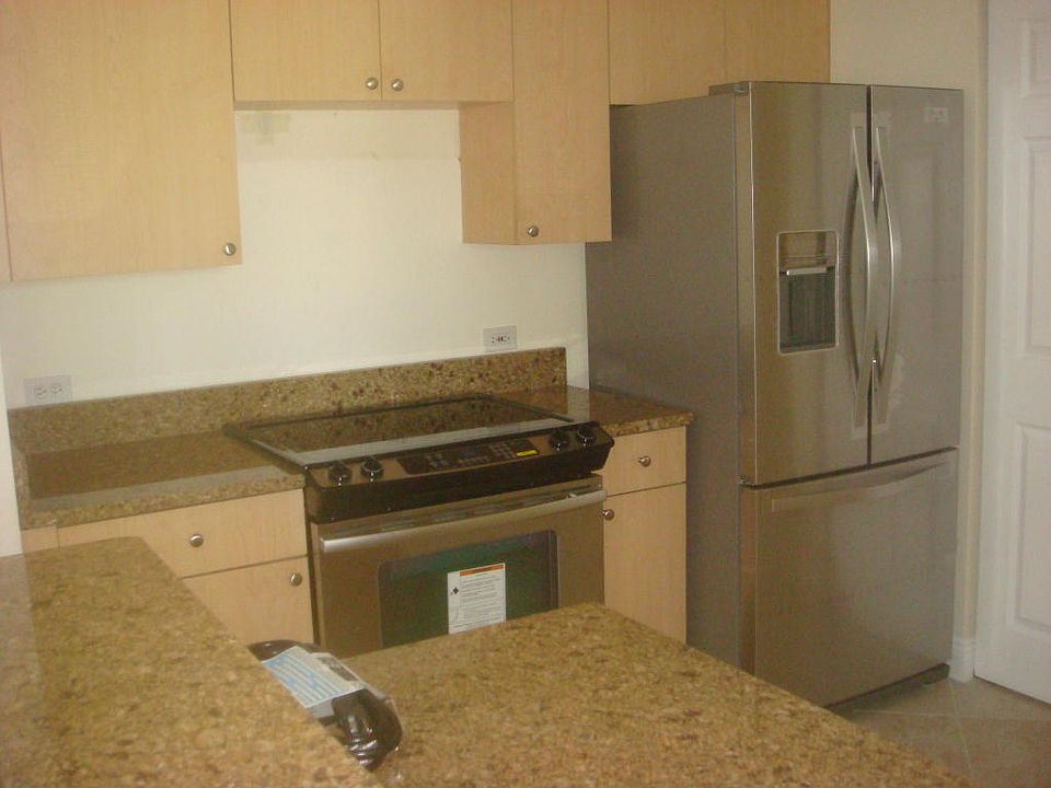1st image of 311 Villa Cir