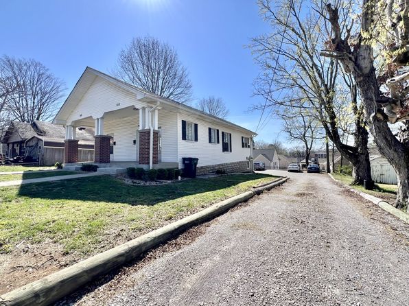 513 E Washington St, Pulaski, TN 38478