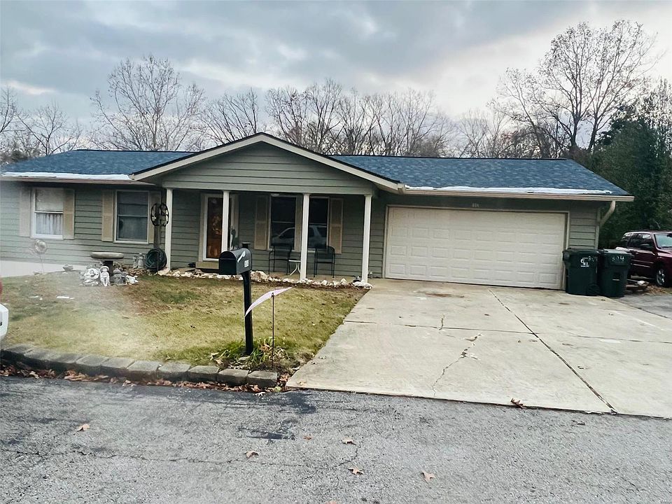 2nd image of 804 N Orchard Dr