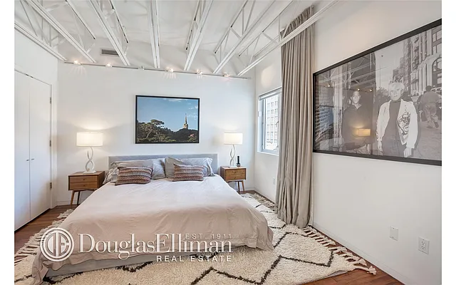 Rented by Douglas Elliman | media 29
