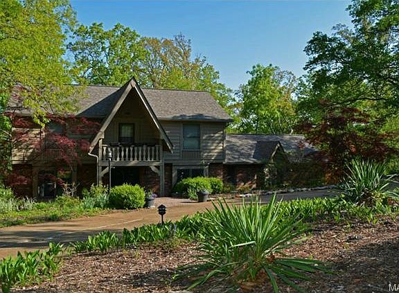 2nd image of 12765 Nanell Ln