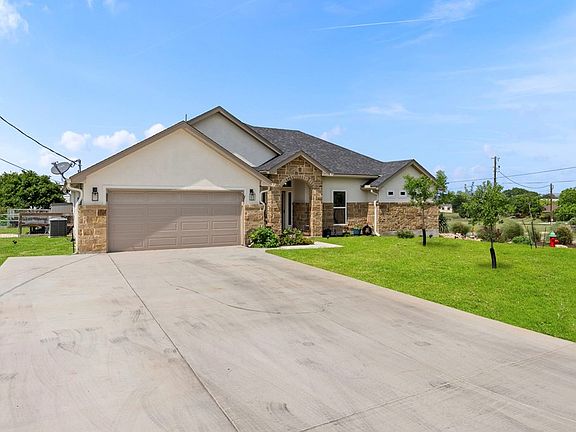 2nd image of 177 Glenvalley Cir