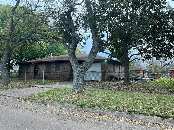 2nd image of 1548 Booker T Washington Ave