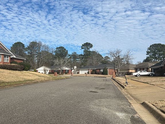 5th image of 6107 Mistywood Dr