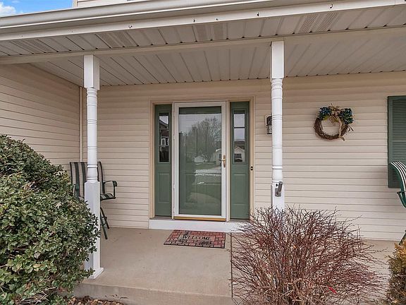 3rd image of 4034 Southampton Dr