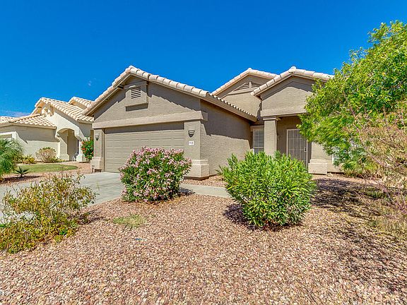 3rd image of 4518 E Desert Wind Dr