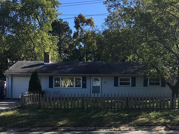 2nd image of 440 Brook Forest Dr