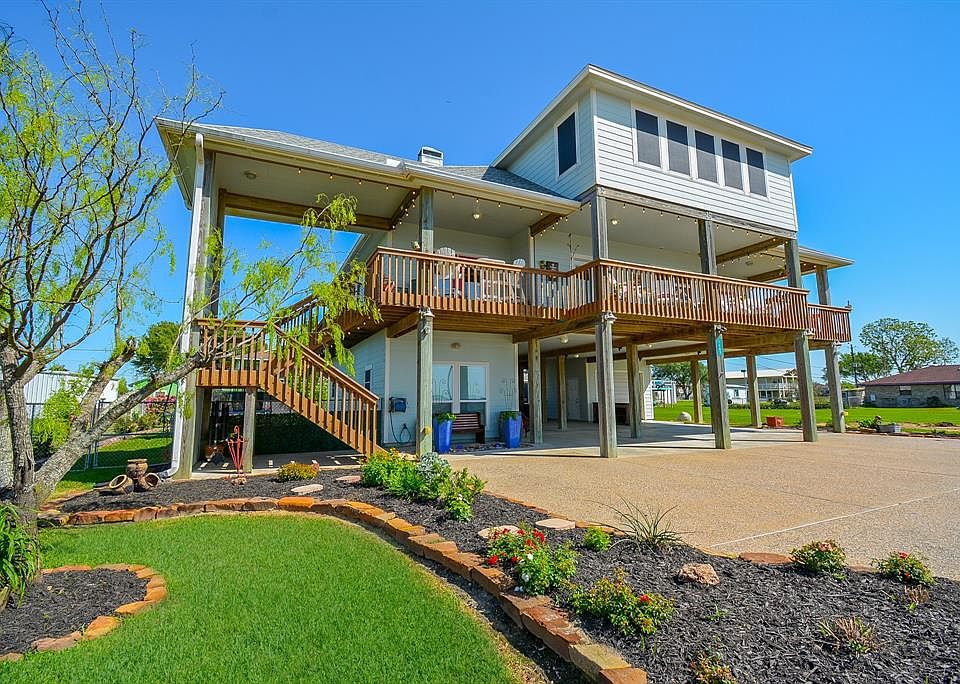 1465 W Bayshore Dr, Palacios, TX 77465 MLS 5448276 Zillow