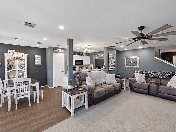4th image of 109 Angelina Dr