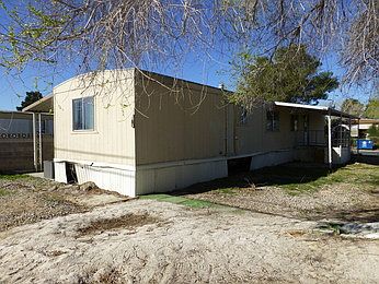 2nd image of 1740 Charnut Ln