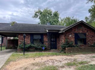 1710 Combs St, Memphis, TN 38108